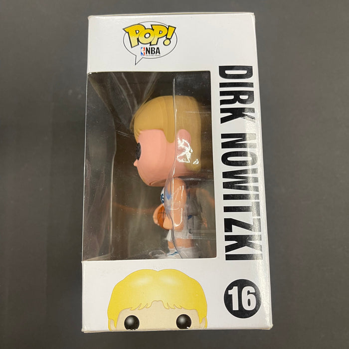 Dirk Nowitzki #16 Funko Pop! Basketball NBA Dallas Mavericks