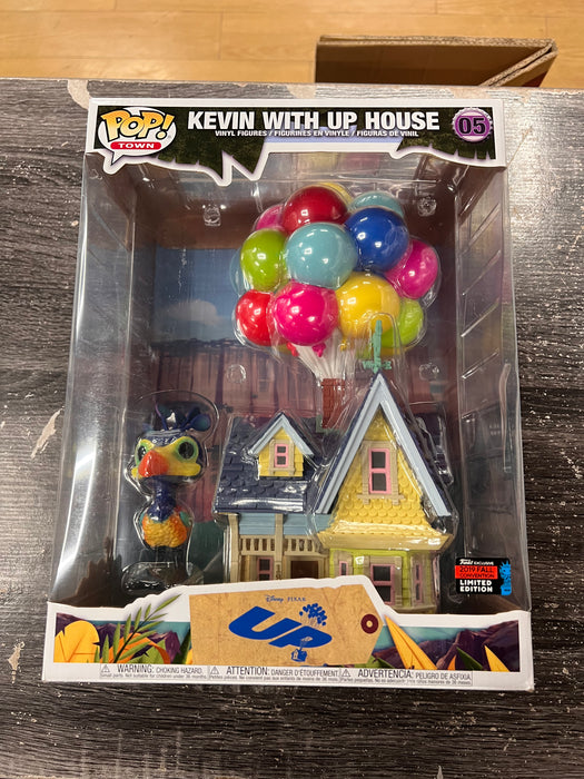 Kevin With Up House #05 2019 Fall Convention Limited Edition Funko Pop! Town Disney Pixar Up