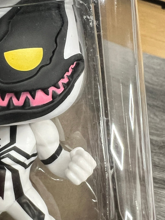 Anti-Venom #401 Glow In The Dark Funko Pop! Marvel Venom